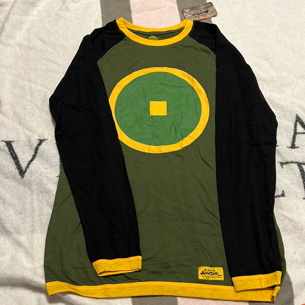 Avatar the last air bender earth kingdom long sleeve shirt